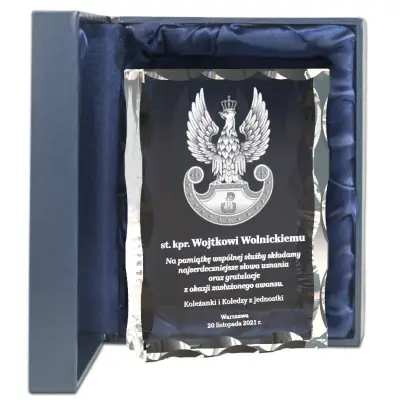 Prezent dla żołnierza WOT szklana statuetka z orłem